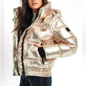 SAM. New York Metallic Gold Puffer Jacket – Size S